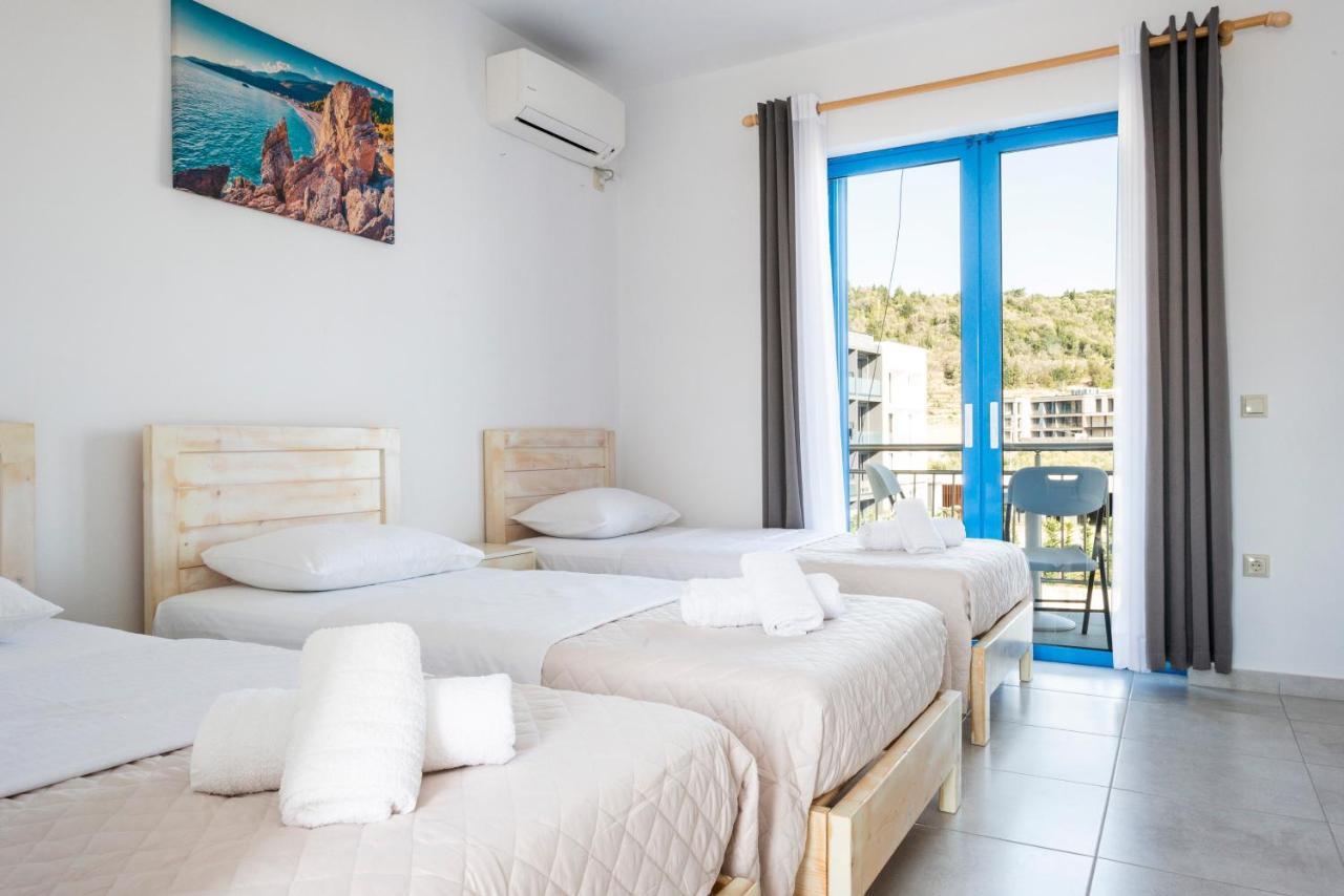 Blue Horizon Hotel Himare Ngoại thất bức ảnh