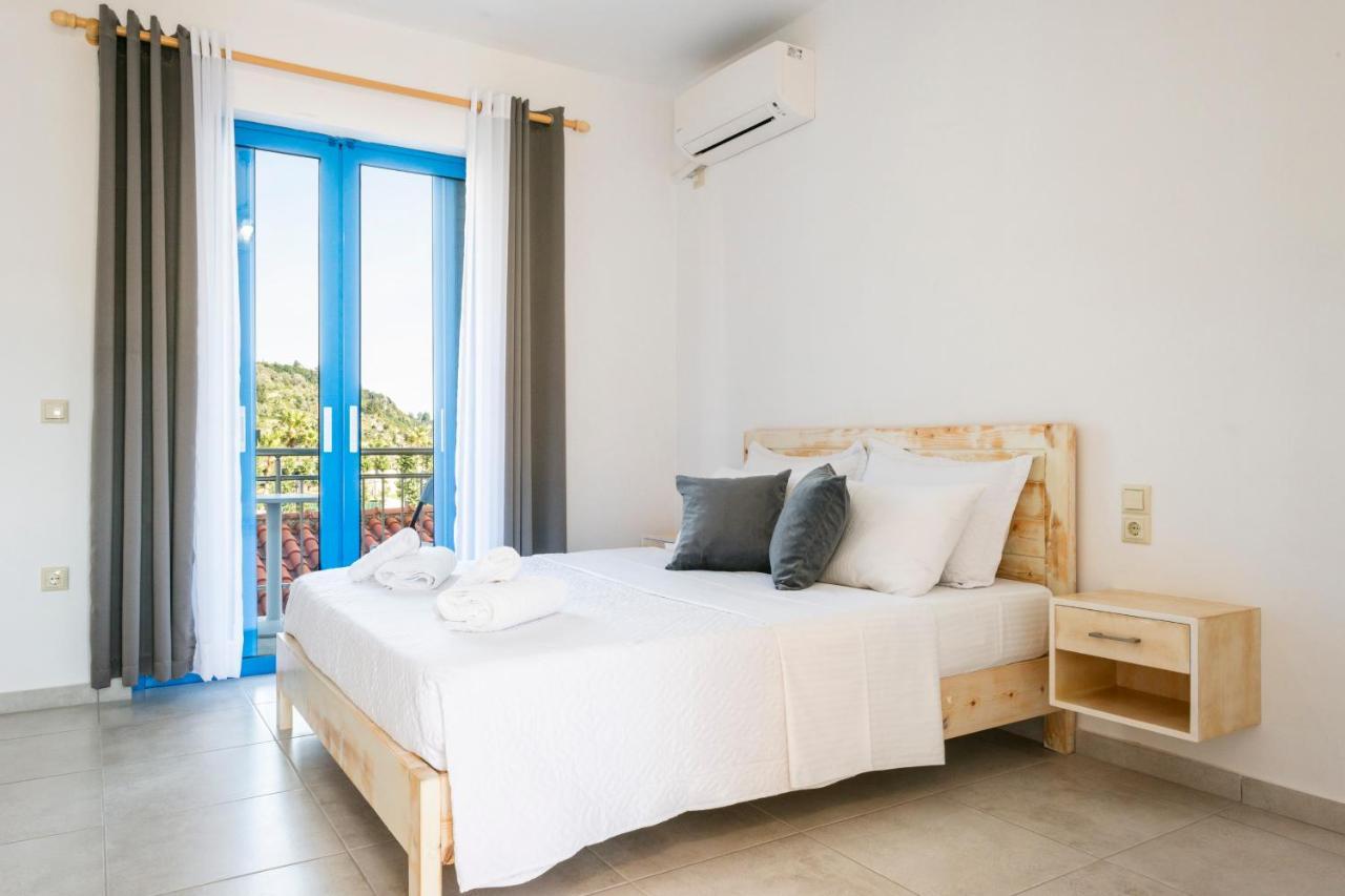 Blue Horizon Hotel Himare Ngoại thất bức ảnh