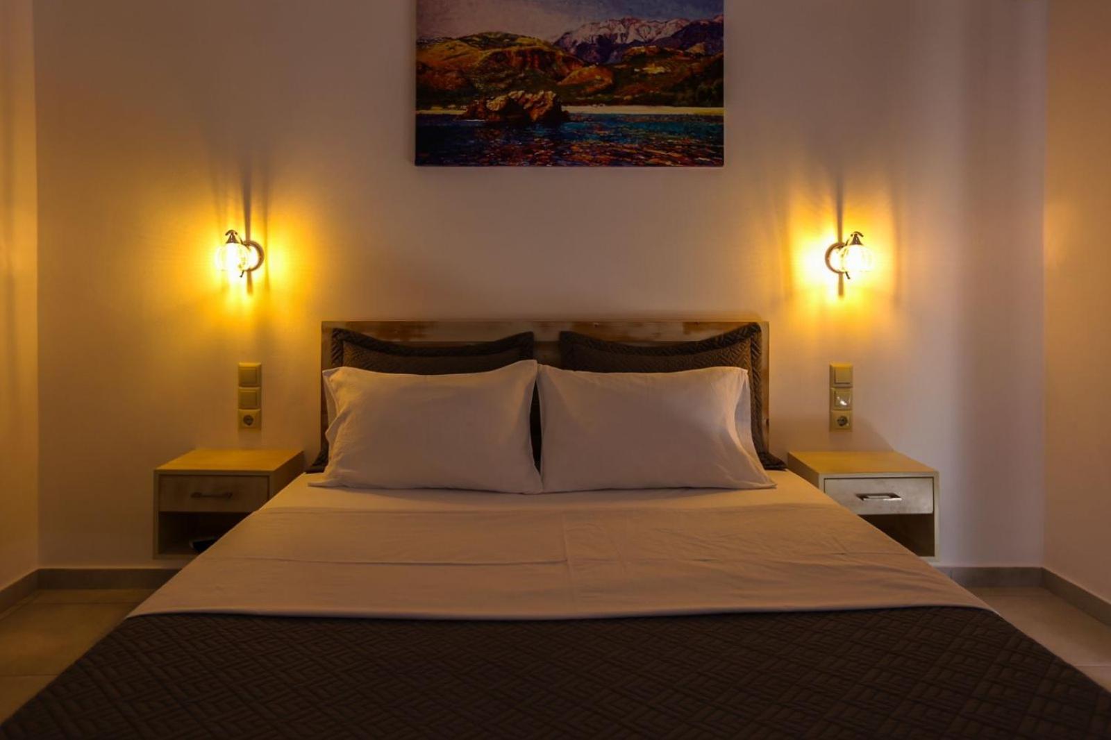 Blue Horizon Hotel Himare Ngoại thất bức ảnh